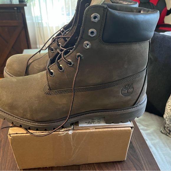 Timberland 6 inch medium brown - Picture 1 of 6